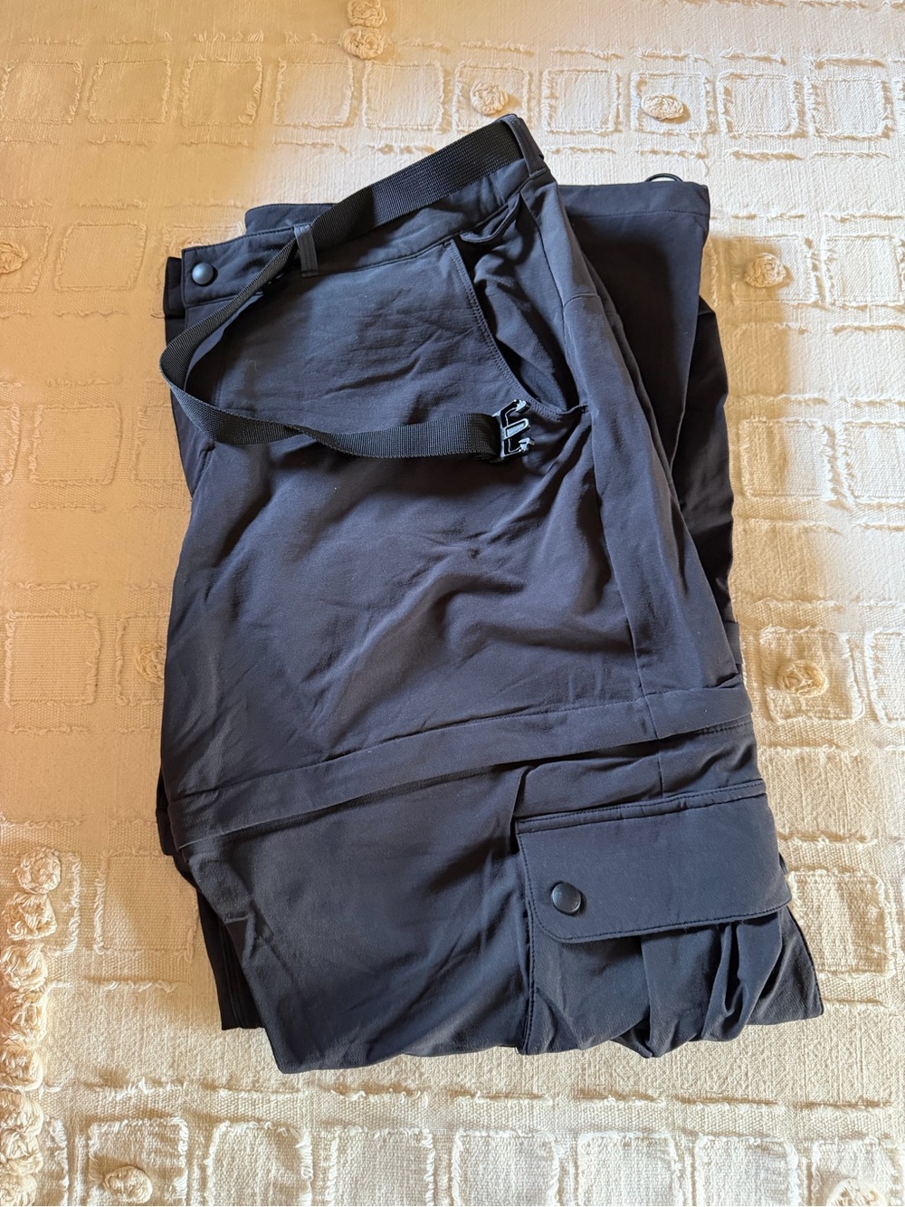 Outdoor Voices Black Cargo zip off rek trek pants